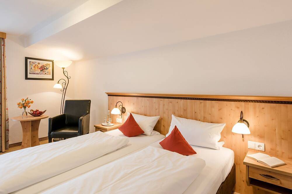 Doppelzimmer Budget Berghaus (nur als Ez buchbar) - Der Westerhof - Hotel in in Bayerische Alpen