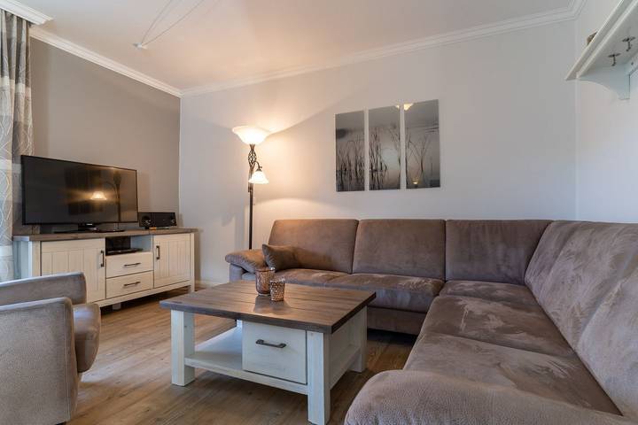 Ganze Wohnung, Ferienwohnung Apart 90 im Gästehaus Stella in St. Peter-Bad, St. Peter-Ording