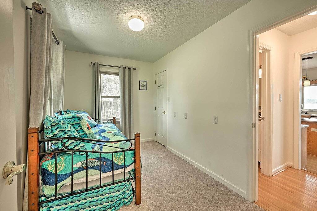 Dock & Kayaks: Lakefront Roanoke Rapids Home in Halifax County