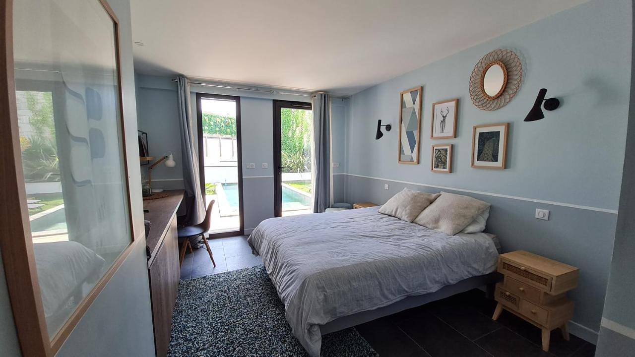 Double Room with Pool View in La Rochelle, Région de La Rochelle