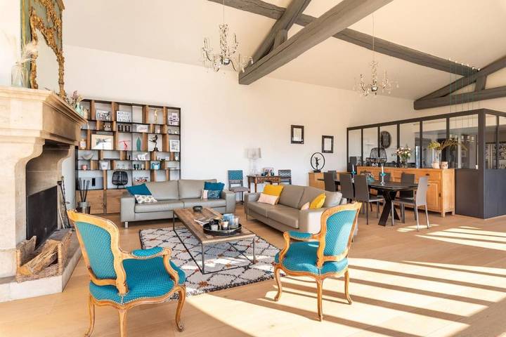 Location de vacances pour 14 personnes, avec sauna ainsi que piscine et jardin à Saint-Didier-au-Mont-d'Or - 3