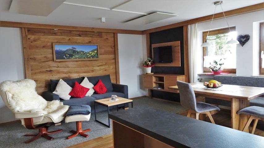 Ferienwohnung für 2 Personen, mit Ausblick und Terrasse sowie Garten, kinderfreundlich - 1