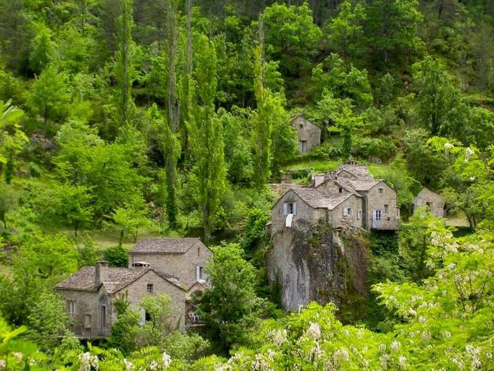 Location de vacances pour 2 personnes, avec jardin, animaux acceptés à Saint-Pierre-des-Tripiers