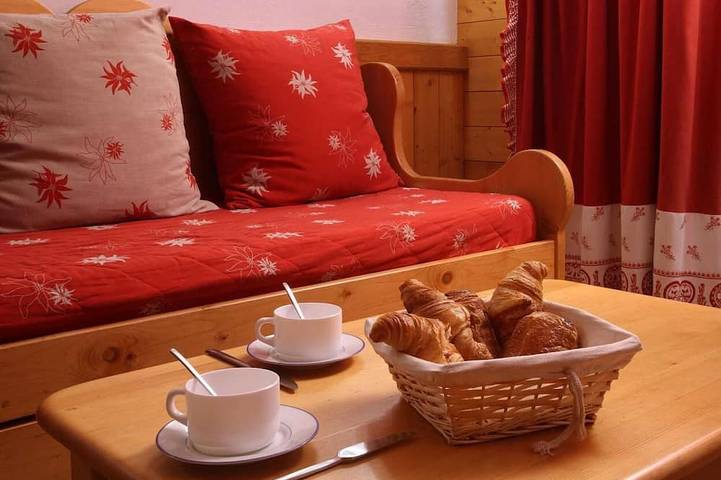 Ganze Wohnung, Bis 50m skipiste, fitness, schwimmbad, sauna, hammam, balkon, fernseher, schließfach für die skier in Oz, Nationalpark Écrins
