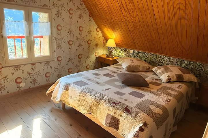 Gîte pour 6 personnes, avec jardin, animaux acceptés à Viscos - 4