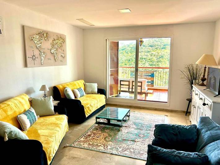 Apartamento para 4 personas, con jardín y vistas al lago además de vistas y piscina, Se admiten mascotas en La Alcaidesa