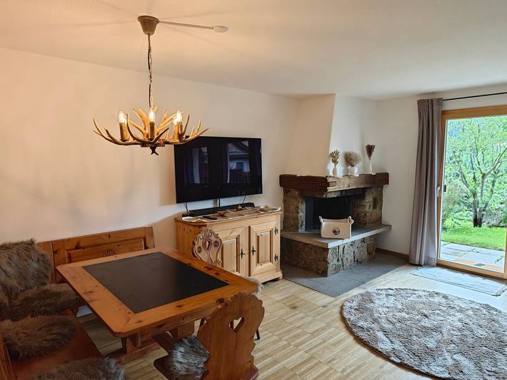 Ferienwohnung für 4 Personen, mit Garten in Champfèr