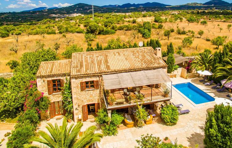 Ferienhaus für 10 Personen, mit Terrasse und Pool in Sant Llorenç des Cardassar