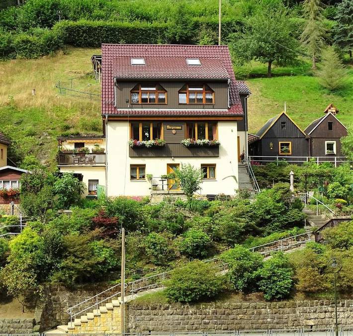 Ferienwohnung für 5 Personen, mit Ausblick und Garten - 1