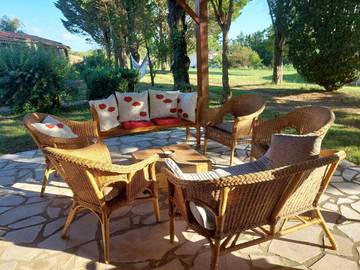 Cottage pour 3 personnes, avec vue ainsi que jardin et piscine, animaux acceptés à Mortagne-sur-Gironde