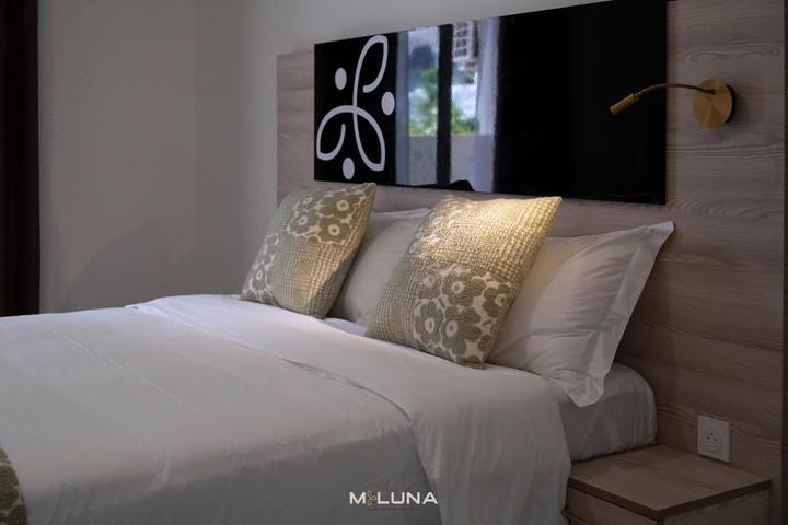 Hôtel pour 3 personnes, avec terrasse et jacuzzi