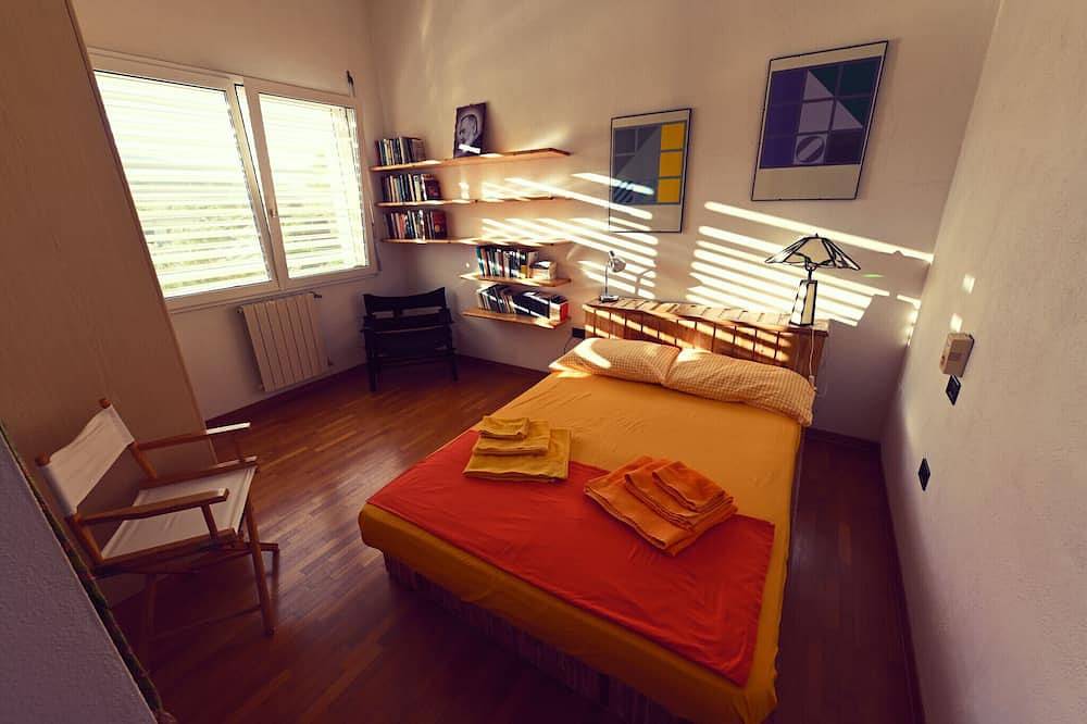 Poggio Dei Pini: Villa mit Garten und Swimmngpool in Poggio dei Pini, Capoterra