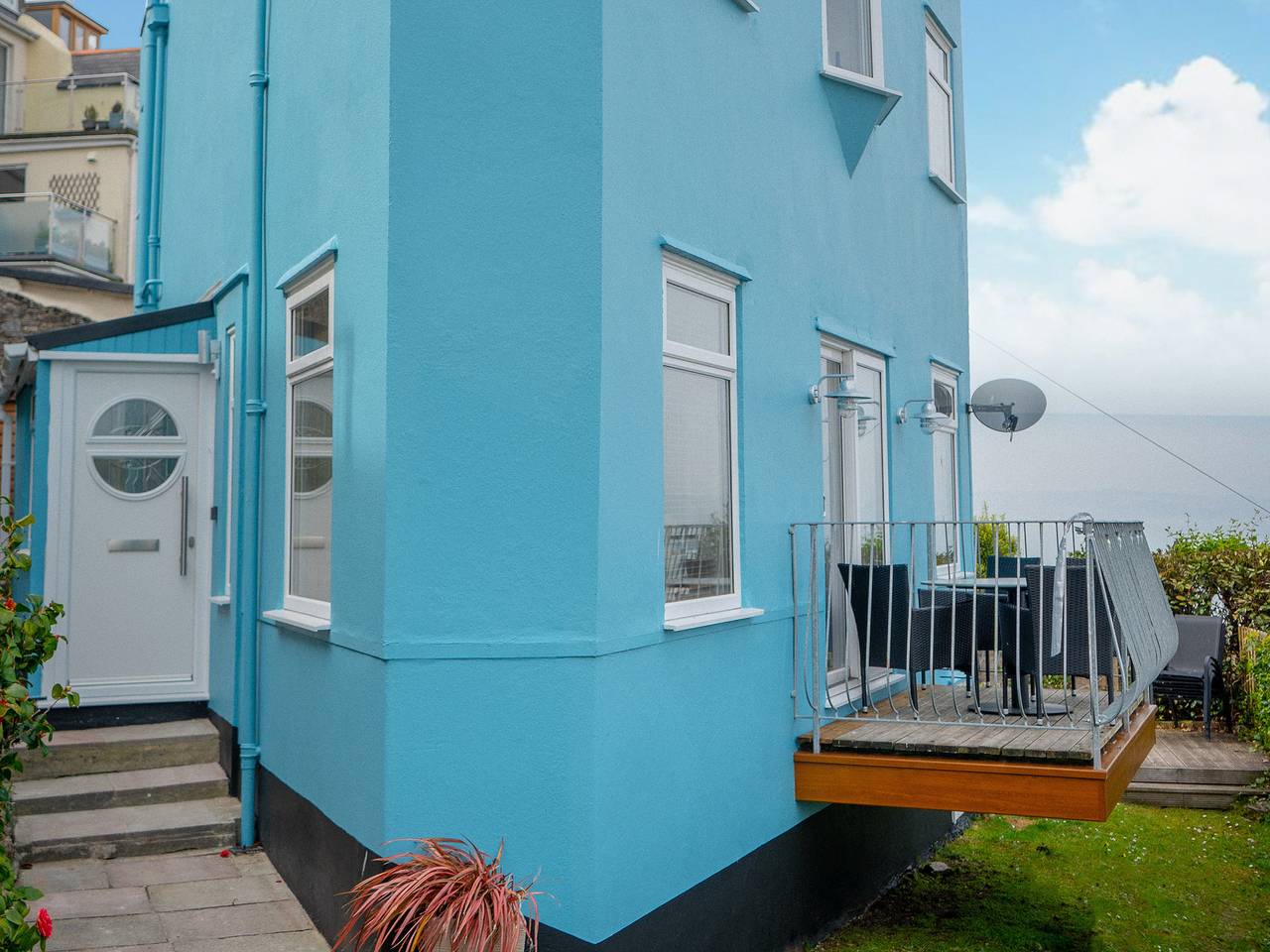 Cliff Cottage in Brixham, Torbay