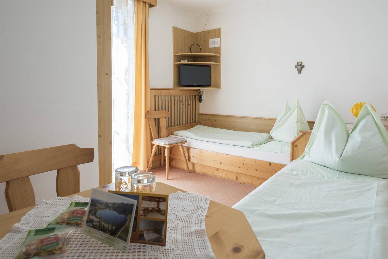 Zweibettzimmer mit Dusche, Wc in Gemeinde Stubenberg, Steirerland