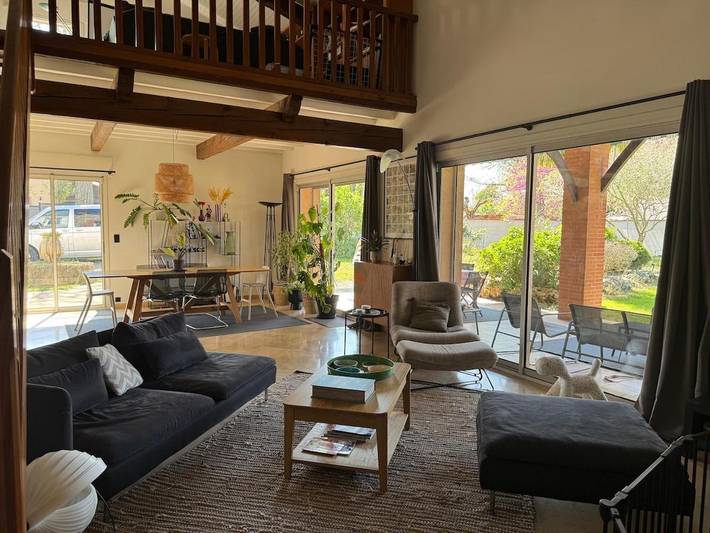 Cottage pour 12 personnes, avec piscine et jardin, adapté aux familles à Lavernose-Lacasse