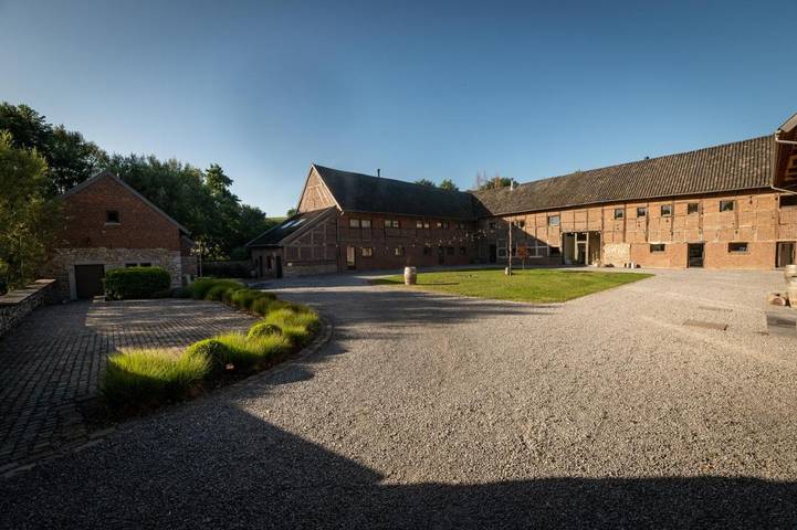Hôtel pour 2 personnes, avec jardin ainsi que terrasse et vue à Plombières - 4