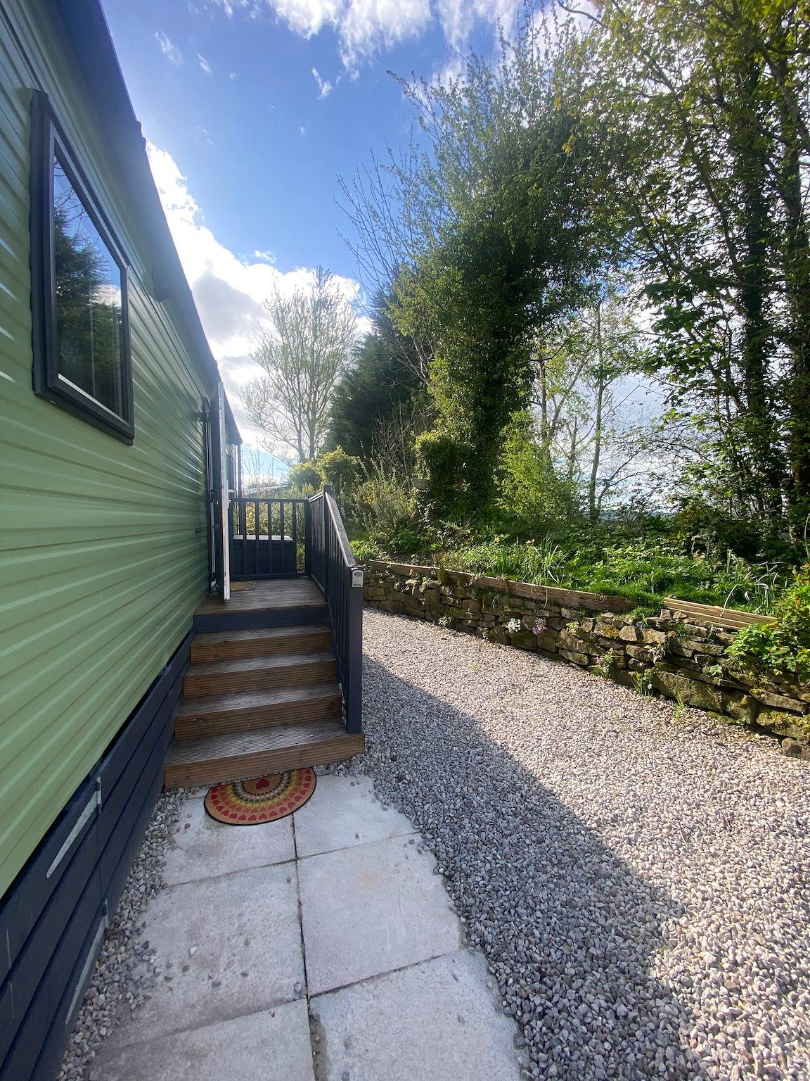 Coworth Deluxe Cabin with Garden in Lancashire