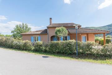 Villa voor 8 Personen in Vallon-Pont-d'Arc, Ardèche, Afbeelding 3