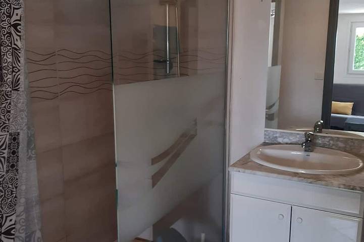 Location de vacances pour 4 personnes, avec jardin et terrasse dans Plage de Grève Blanche (Guilvinec) - 4