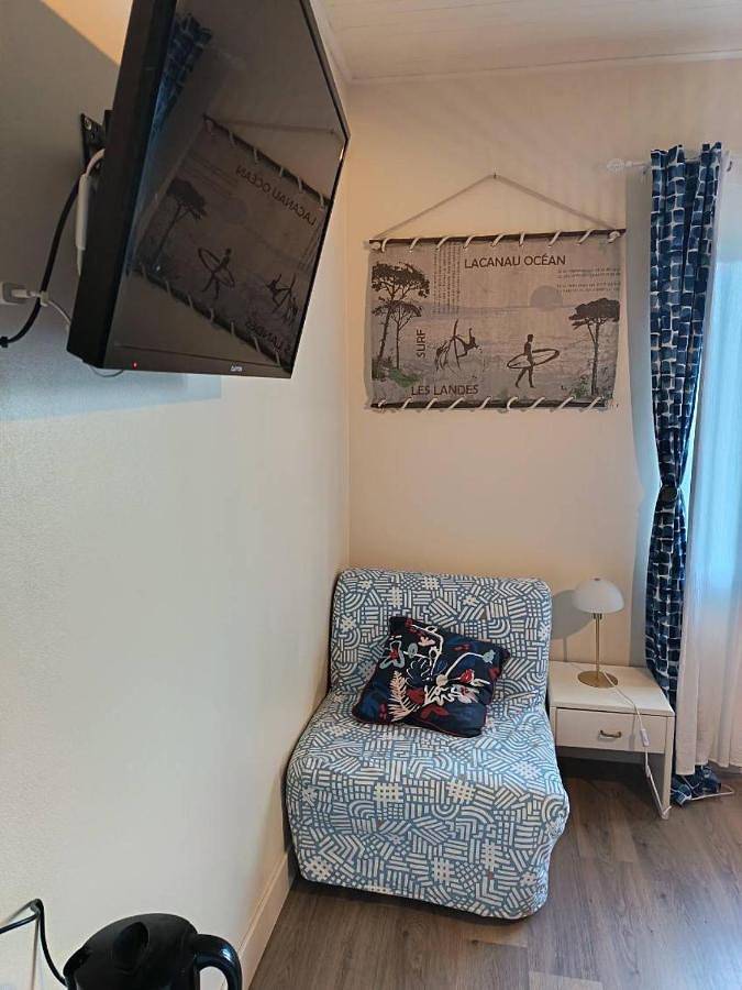 Gîte pour 6 personnes, avec piscine ainsi que jardin et bassin pour enfant, animaux acceptés à Belin-Béliet - 2