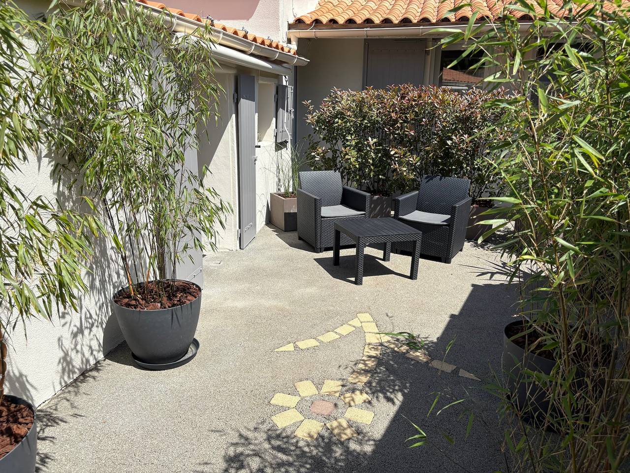 Petite maison studio centre bourg commerces plages in Jard-sur-Mer, Vendée