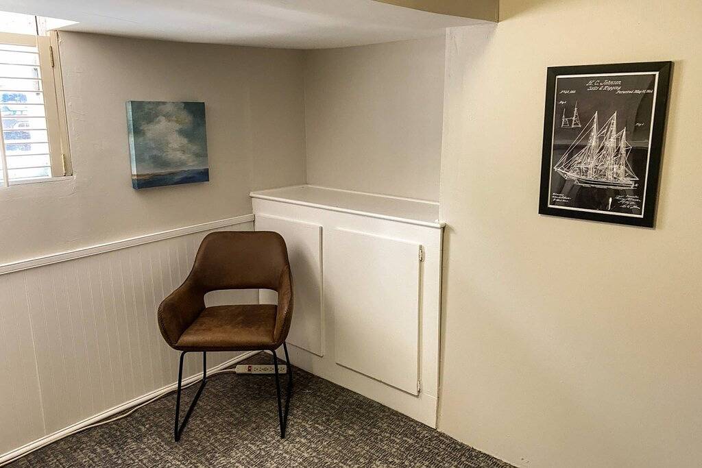 2026 Commissioning Week Promo: Book 6 Nights, Get the 7th Free in Annapolis, Anne Arundel County