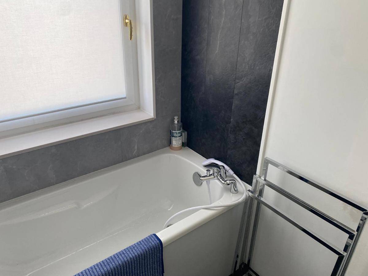 Appartement entier, One-Bedroom Apartment in Bavay, Avesnes-sur-Helpe