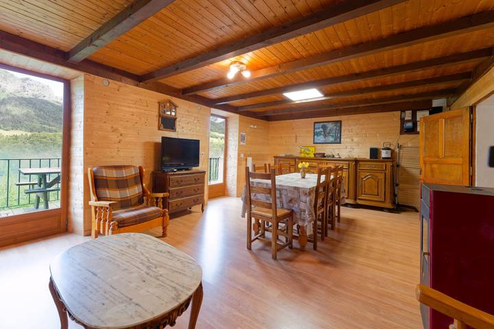 Vakantiewoning voor 8 personen, met Balkon aan het meer van Annecy