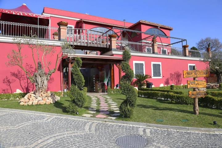 Casa vacanza per 2 persone, con piscina e giardino in Napoli e dintorni
