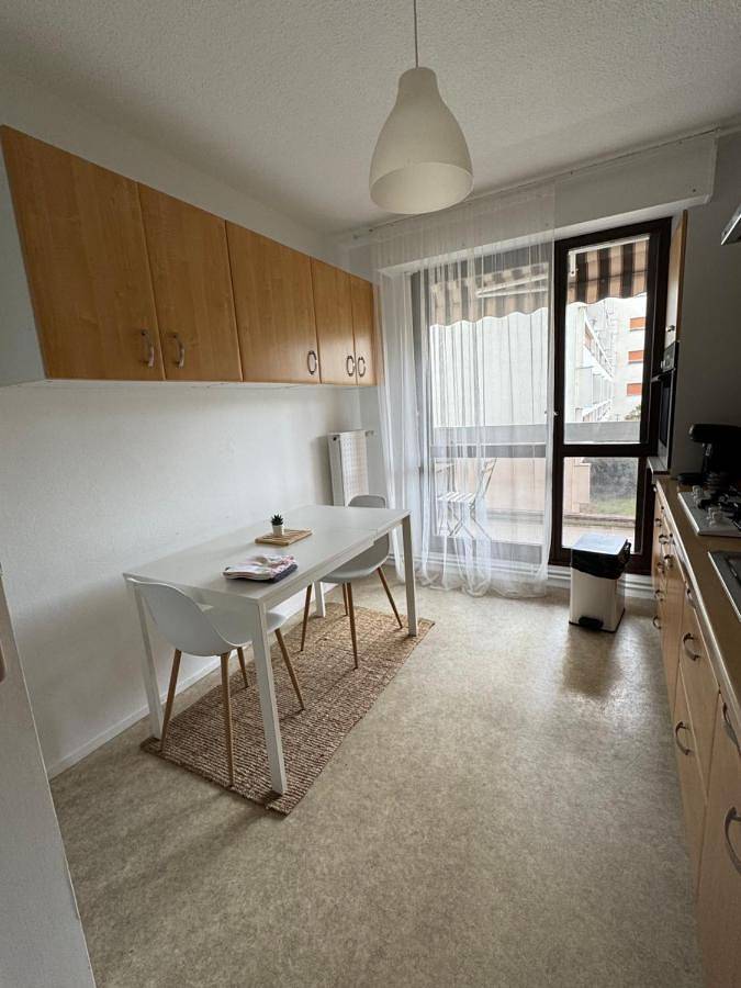 Appartement entier, Ravissant T3 avec terrasse à 100m du Tram D in Le Bouscat, Région de Bordeaux