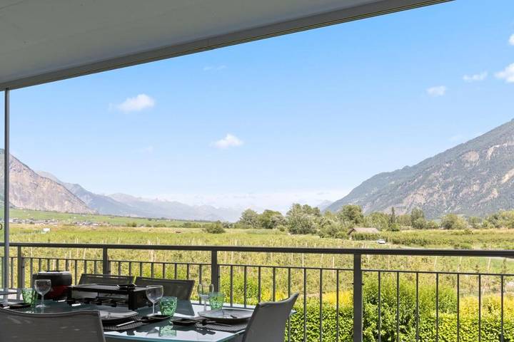 Gîte pour 4 personnes, avec balcon et vue à Saillon