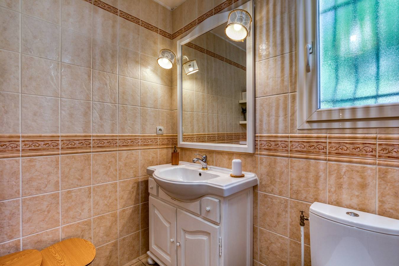 Chambre d’hôtes « Les Oliviers » avec entrée privée , Wi-Fi et climatisation in Puisserguier, Côte méditerranéenne (France)
