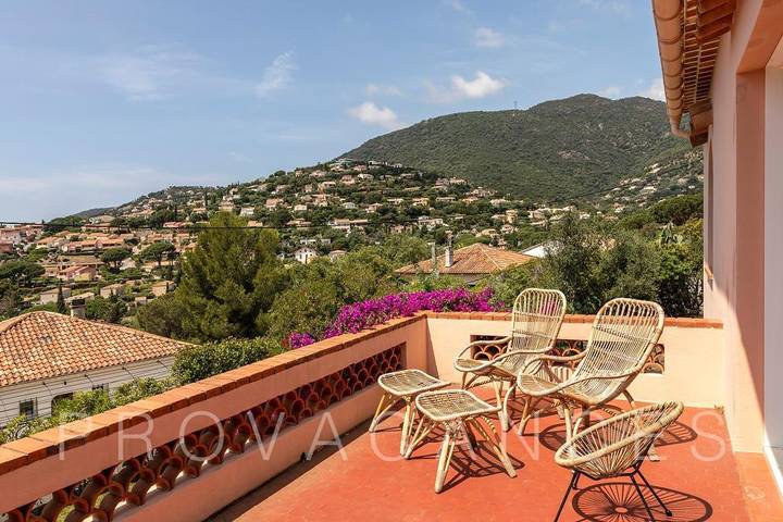 Villa pour 10 personnes, avec piscine et jardin à Cavalaire-sur-Mer - 3