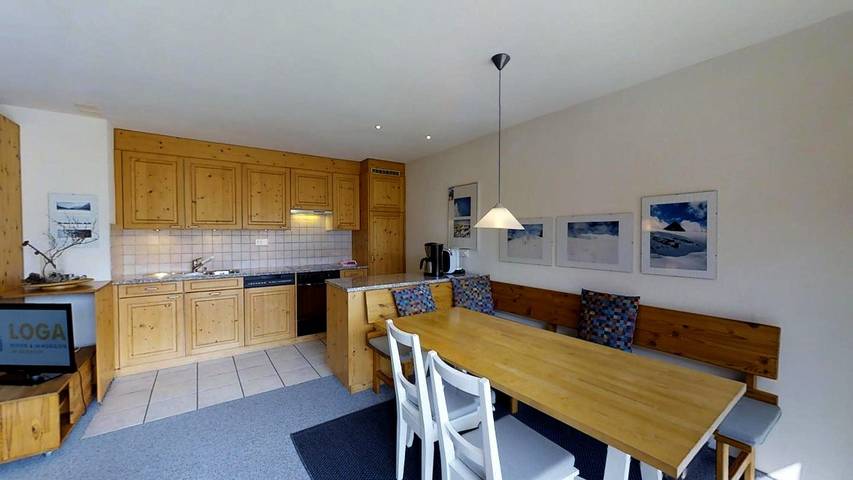 Ferienwohnung für 2 Personen, mit Balkon und Ausblick sowie Seeblick in Silvaplana - 4