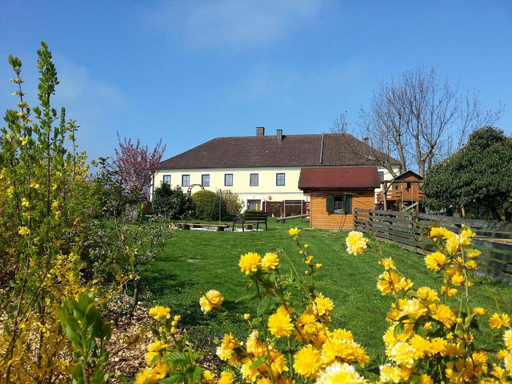 Strassbauernhof Familie Lothspieler - Bichlbirn in Steinakirchen am Forst, Mostviertel Region