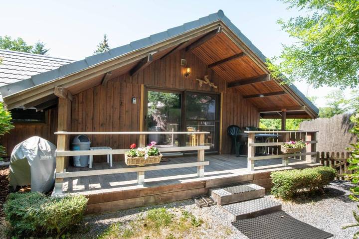 Chalet voor 6 personen, met tuin en uitzicht in Durbuy