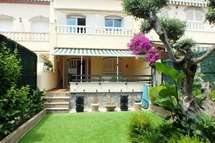 Ferienhaus für 8 Personen, mit Garten und Pool, mit Haustier in Miami Playa