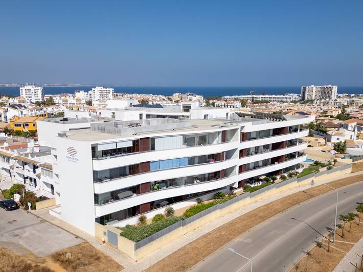 Ferienwohnung für 4 Personen, mit Balkon und Meerblick sowie Kinderpool in Santa Maria