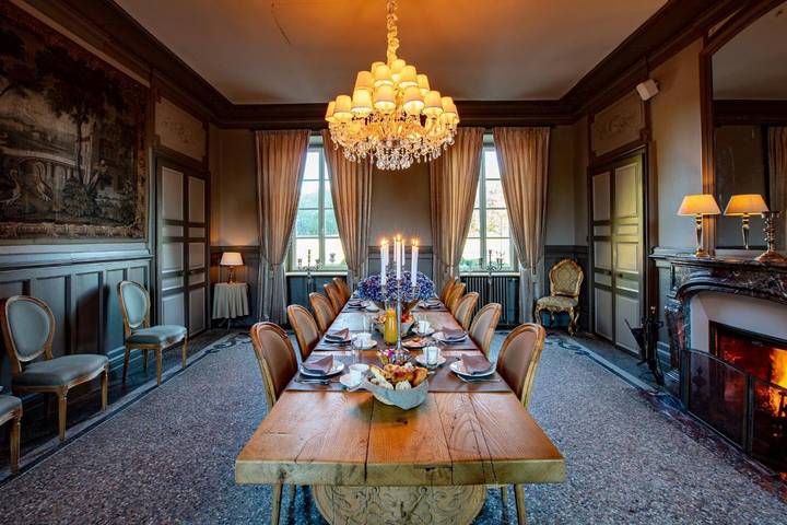 Location de vacances pour 2 personnes, avec jardin ainsi que vue et piscine à Magny-Cours - 2