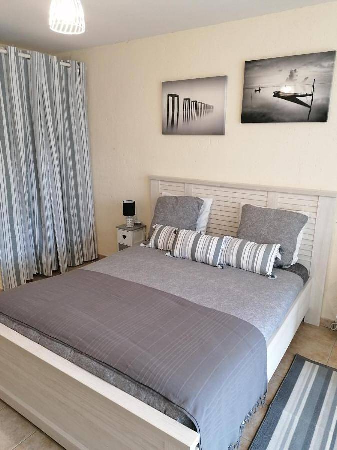 Maison d’hôte pour 4 personnes, avec jardin ainsi que piscine et vue - 1