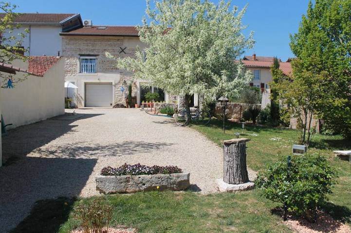 Maison de vacances pour 5 personnes, avec vue ainsi que piscine et jardin, animaux acceptés dans l' Ain - 3