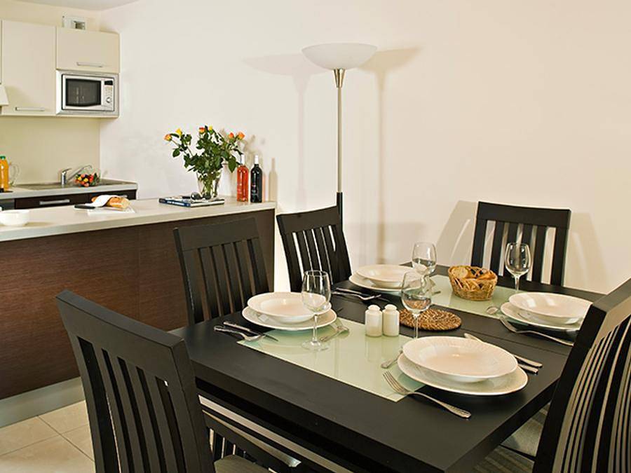 Résidence Carré Marine - Vacancéole - Appartement 6 personnes - 53 m² avec terrasse in Mandelieu-la-Napoule, Massif de l'Esterel