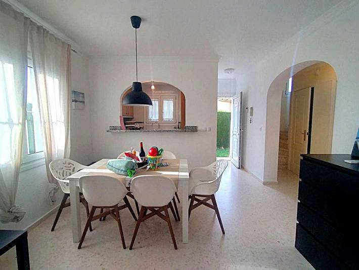 Ferienhaus für 6 Personen, mit Terrasse und Garten sowie Kinderpool in Oliva - 3