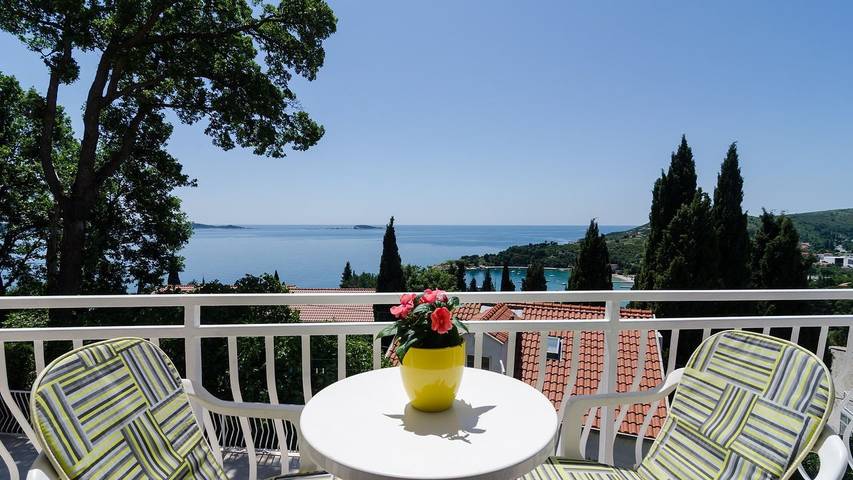 Holiday letting for 5 people, with balcony in Srebreno