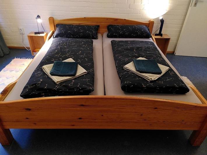 Chambre pour 2 personnes, avec Terrasse ainsi que Jardin et Sauna à Gomadingen