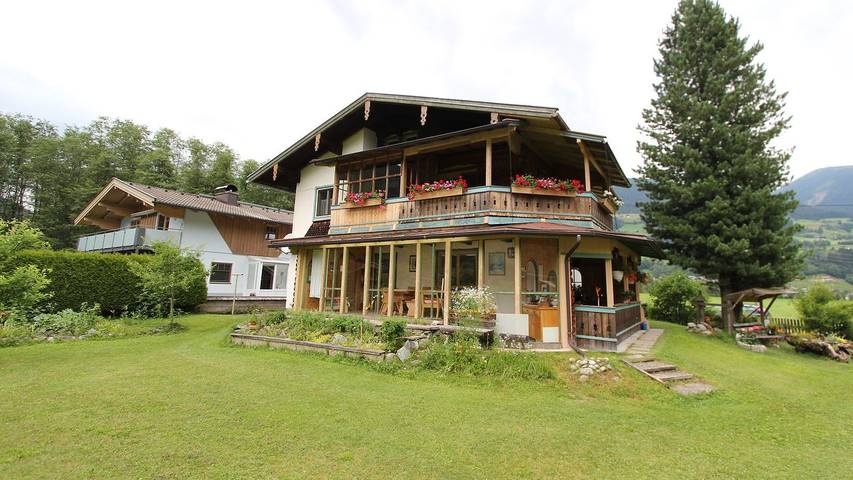 Hütte für 4 Personen, mit Garten in Neukirchen am Großvenediger