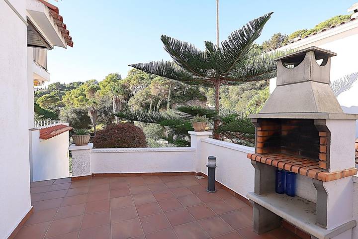 Casa rural para 6 personas, con terraza y jardín, Se admiten mascotas en Canyelles - 4