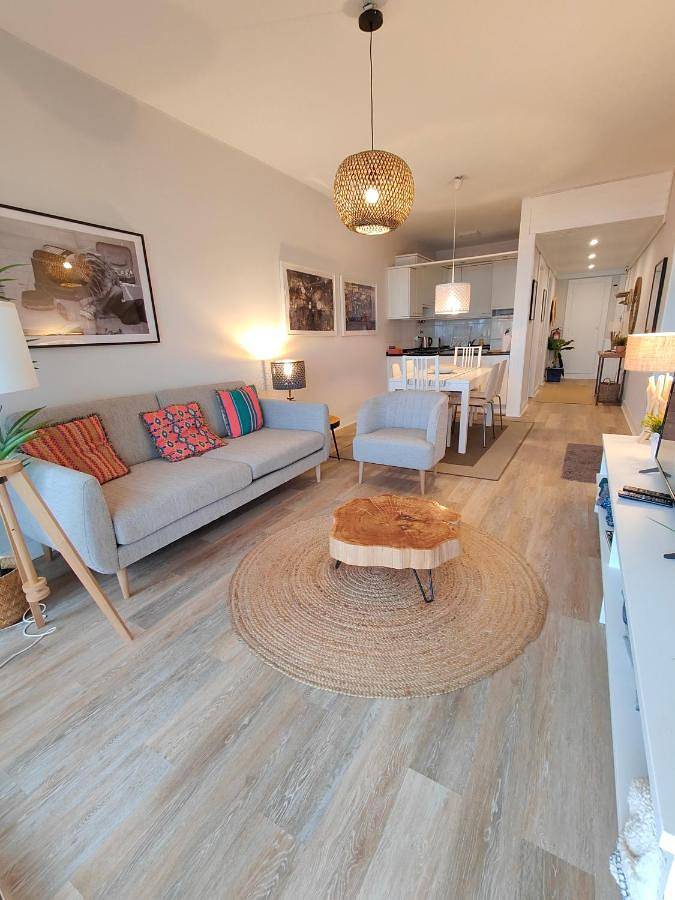 Apartamento inteiro, Santa Cruz Ocean Apartment - I in A dos Cunhados e Maceira, Distrito de Lisboa