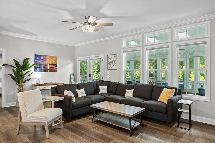 Vacation house for 14 people, with terrace in Emerald Isle