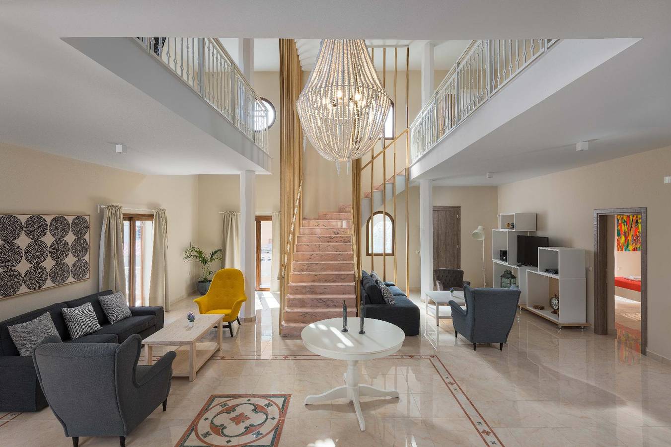 Geräumige Villa Evelyn für 10 Personen mit Pool in Archangelos, Rhodos